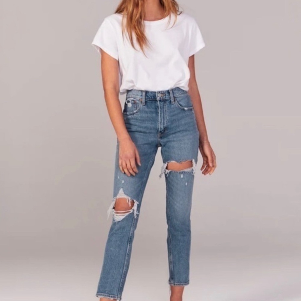 Abercrombie and Fitch Ripped High Rise
Mom Jeans